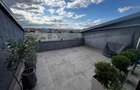 Apartament cu 3 camere în Albert - 1