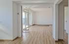 Apartament cu 3 camere decomandat în Avantgarden - 11