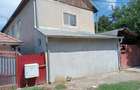 Casă cu 6 camere cu Teren 20 Mp în Tecuci - 1