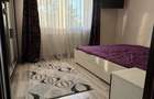 Vând Apartament cu 3 camere, decomandat, et. 3, 68 mp + acces la 100 mp  - 6