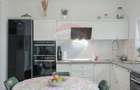Apartament cu 5 camere decomandat în Central - 4