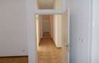 Apartament cu 4 camere decomandat în Punctele Cardinale - 9