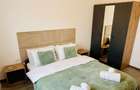 Apartament cu 2 camere decomandat în Tractorul - 4