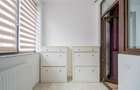Apartament cu 3 camere decomandat în Tractorul - 9