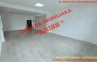 Spațiu comercial, de 71 mp, în Central - 4