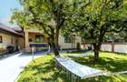 Casă cu 7 camere cu Teren 607 Mp în Snagov - 1