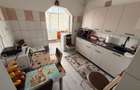 Schimb apartament cu casa in zona Bradu - 1