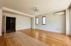 Apartament cu 4 camere decomandat în Kiseleff - 2