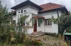 Casă cu 3 camere în Central - 2