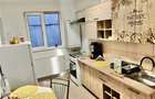 Apartament cu 3 camere decomandat în Tractorul - 6