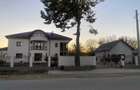 Vila P+E+M 350mp + casa de oaspeti situata la 11 km de Targoviste - 8