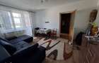 Zona I.L.Caragiale ap. 2 camere, semidecomandat, cu balcon