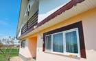 Casă cu 3 camere cu Teren 1500 Mp în Roznov - 1