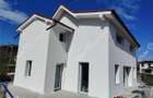 Casa individuala in Cisnadioara cu 4 camere 2 bai terasa teren 1170 mp
