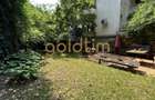 Apartament cu 6 camere decomandat în Armeneasca - 9