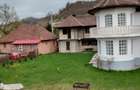 Casa cu 5 camere + teren intravilan de 1209 mp in Iscroni- Aninoasa - 6