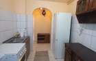 Inchiriez apartament semidecomandat-Calea Sagului - 4