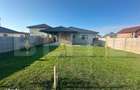 Casa de vanzare, 171 mp, teren 715 mp, zona Paulesti