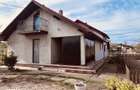 Casă cu 4 camere cu Teren 165 Mp în Central