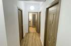 Proprietar, 2 camere decomandat, 10-12 min pe jos de metrou (950m), loc parcare - 2