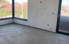 Casă cu 5 camere cu Teren 950 Mp în Central - 8