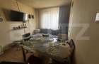 Apartament de vanzare, cu 3 camere, zona Micro 14 - 2
