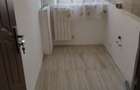 Apartament de vanzare cu trei camere - 1