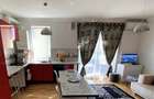 Proprietar 2 camere + parcare proprie