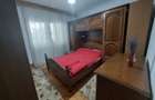 Apartament 3 camere de inchiriat Decomandat, Etaj 1, Zona Dezrobir
