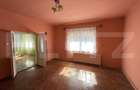 Casa de vanzare, 130 mp, 252 mp teren, zona Aurel Vlaicu