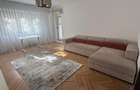 Apartament cu 3 camere decomandat în Decebal - 2