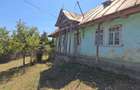 Casa batraneasca cu teren - 2
