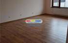 Casă cu 5 camere cu Canalizare în Central - 3 Casă cu 5 camere cu Canalizare în Central - 3