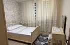 Ofer spre inchiriere apartament 3 camere decomandat