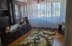 Apartament cu 3 camere semidecomandat în Central - 1