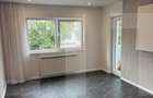 Apartament cu 3 camere decomandat în Central - 1
