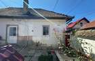 Casă cu 2 camere cu Canalizare în Schei - 2