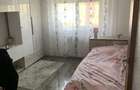 De vanzare apartament cu 3 camere in zona Soarelui decomandat etaj 3 amenajat - 2