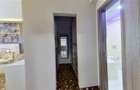 Apartament cu 4 camere decomandat în Tractorul - 11