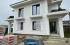Duplex cu 4 camere cu Canalizare în Moșnița Nouă - 1