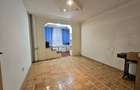 Apartament cu 3 camere semidecomandat în P-ța Victoriei - 2