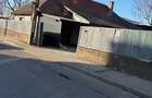 inchiriez casa impartita in 3 apartamente , curent trifazat si cu curte mare , langa Scoala British - 5