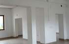 Inchiriez parterul unui spatiu comercial in Novaci, Gorj, in suprafata de aproximativ 150 mp. Relatii la telefon +40764369692 .