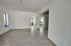 Casa 3 camere, teren 242 mp, localitatea Preajba, zona Selgros. - 2