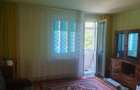 Apartament 2 camere decomandate,et.1,centrala ,zona Penny Vulcan 29 000 euro neg. - 1