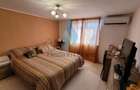 Casă cu 8 camere cu Teren 500 Mp în Sărărie - 4