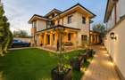Vila Premium P+1+M 430mp construiți- 755 teren Palazu Mare- Str Sentinelei - 1