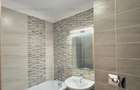 Apartament cu 2 camere decomandat în Tractorul - 5