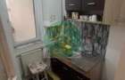Apartament cu 3 camere semidecomandat în Roman - 6