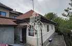 Casă de vânzare, 3 camere, teren 840 mp –  Str. Dumitru Merticaru - 13